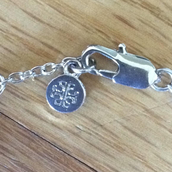 Tory Burch Signature Logo Heart Bracelet Set - Picture 4 of 7